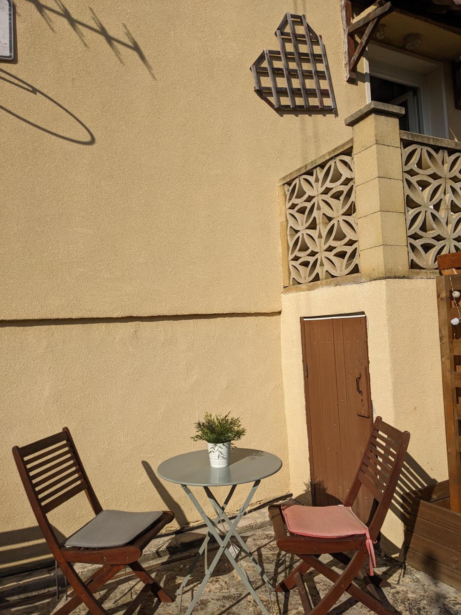 Le Dindouleto Apartment Peynier Exterior photo
